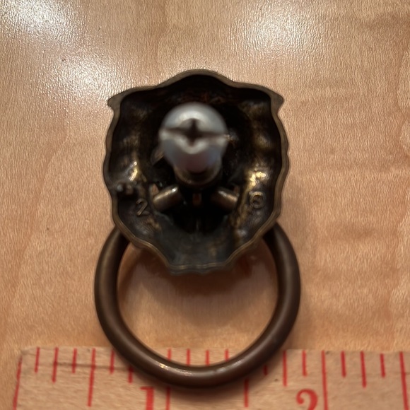 Lion head drawer pulls, 2 - Picture 7 of 14
